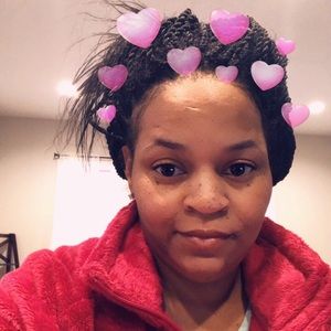 Meet your Posher, Latoya